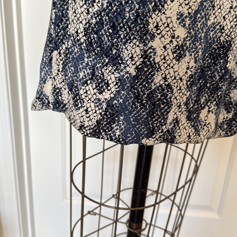 BCBG Maxazria Blue Snake Print Halter Women's Dress. Size S - Picture 7 of 11